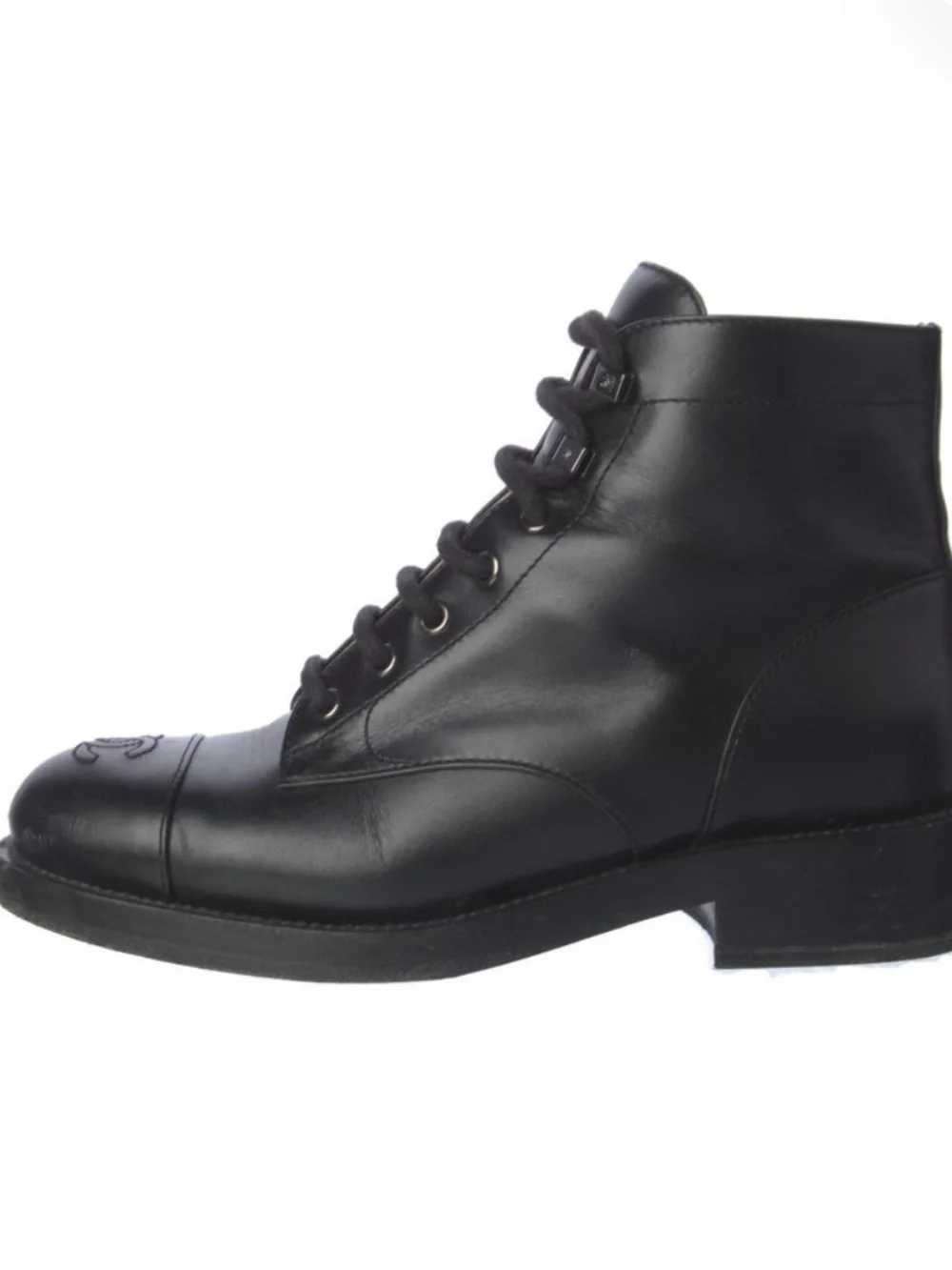 CHANEL classic black